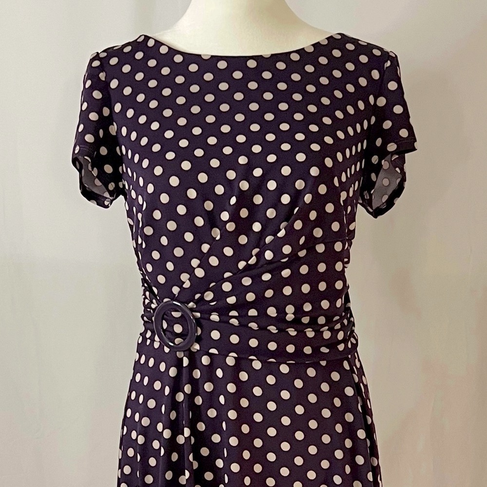 **SOLD** Purple Flare Dress w/Cream Polka Dots Sz Small (runs large) - Picture 3 of 9